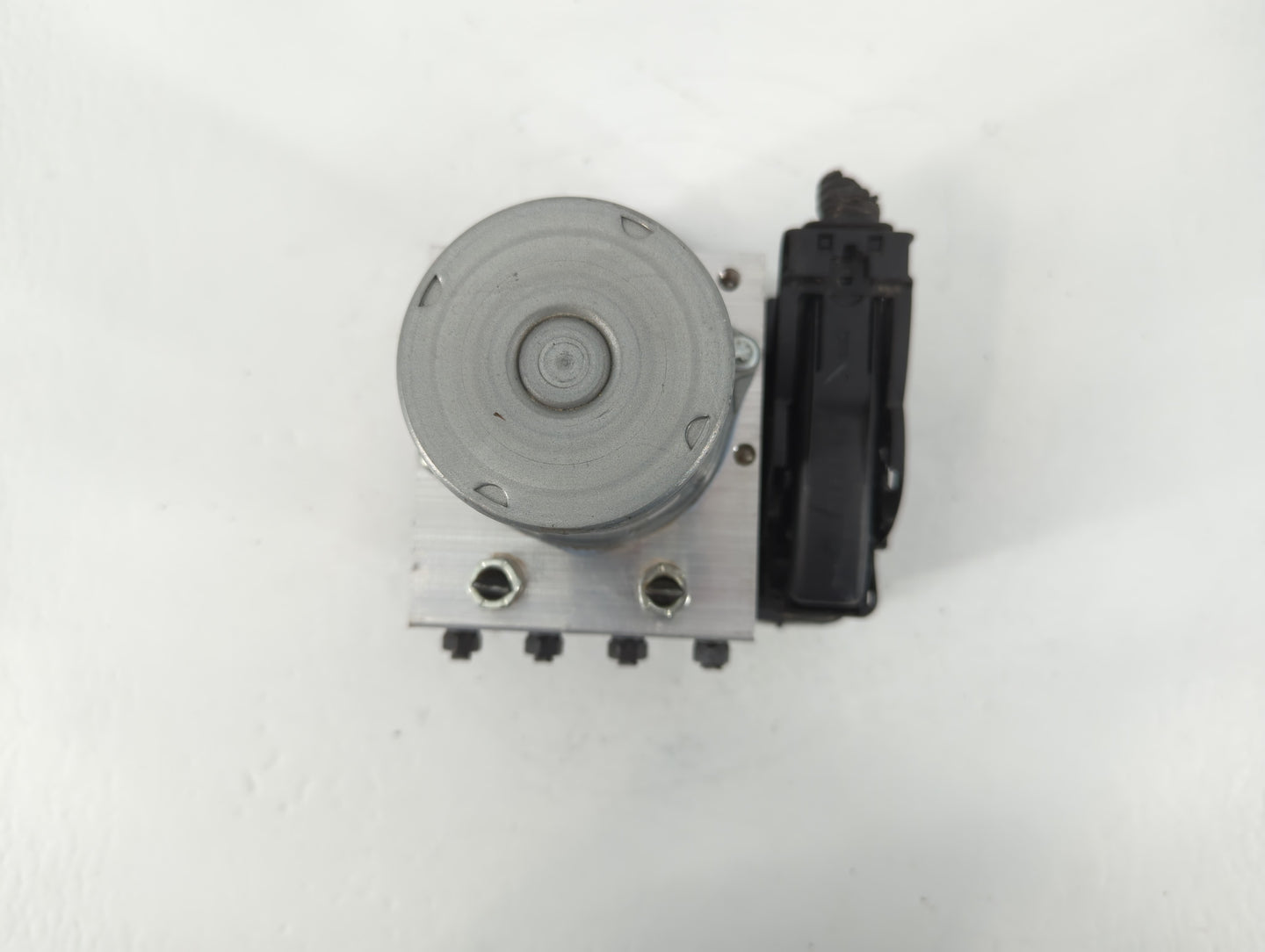 2021 Toyota Rav4 ABS Pump Control Module Replacement P/N:44540-0R240 Fits OEM Used Auto Parts - Oemusedautoparts1.com