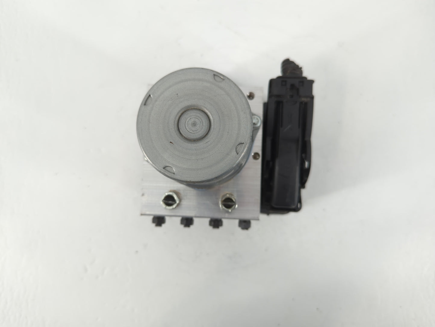 2021 Toyota Rav4 ABS Pump Control Module Replacement P/N:44540-0R240 Fits OEM Used Auto Parts - Oemusedautoparts1.com