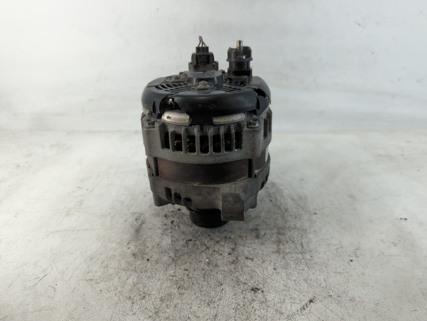 2015-2018 Ford Edge Alternator Replacement Generator Charging Assembly Engine OEM P/N:G2GT-10300-BA Fits OEM Used Auto Parts - Oemusedautoparts1.com