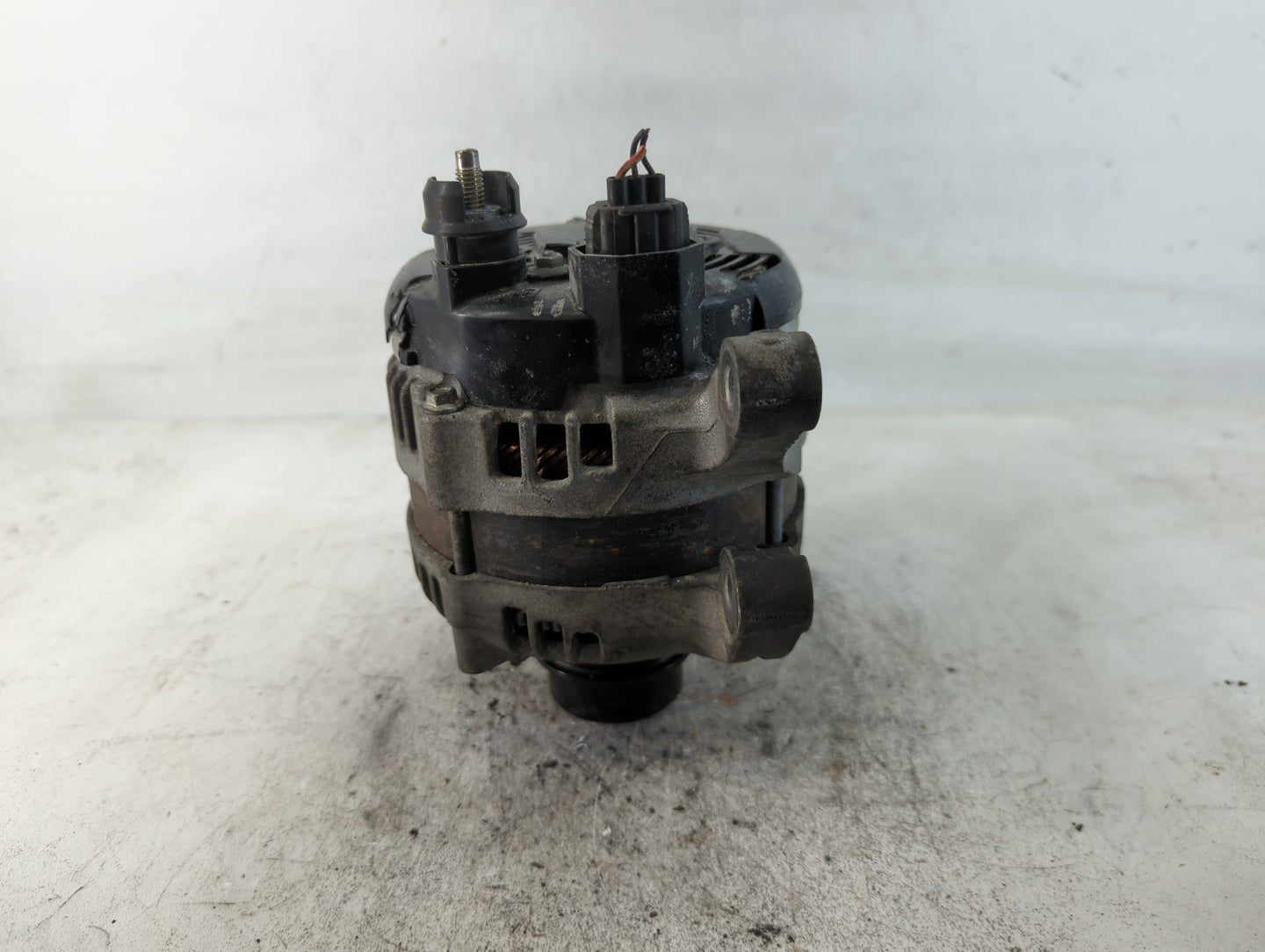 2015-2018 Ford Edge Alternator Replacement Generator Charging Assembly Engine OEM P/N:G2GT-10300-BA Fits OEM Used Auto Parts - Oemusedautoparts1.com