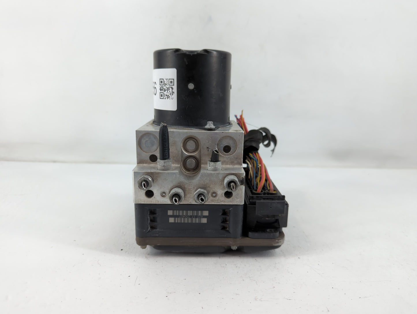 2008-2010 Bmw 535i ABS Pump Control Module Replacement P/N:070524/1/1801 Fits Fits 2008 2009 2010 OEM Used Auto Parts - Oemusedautoparts1.com