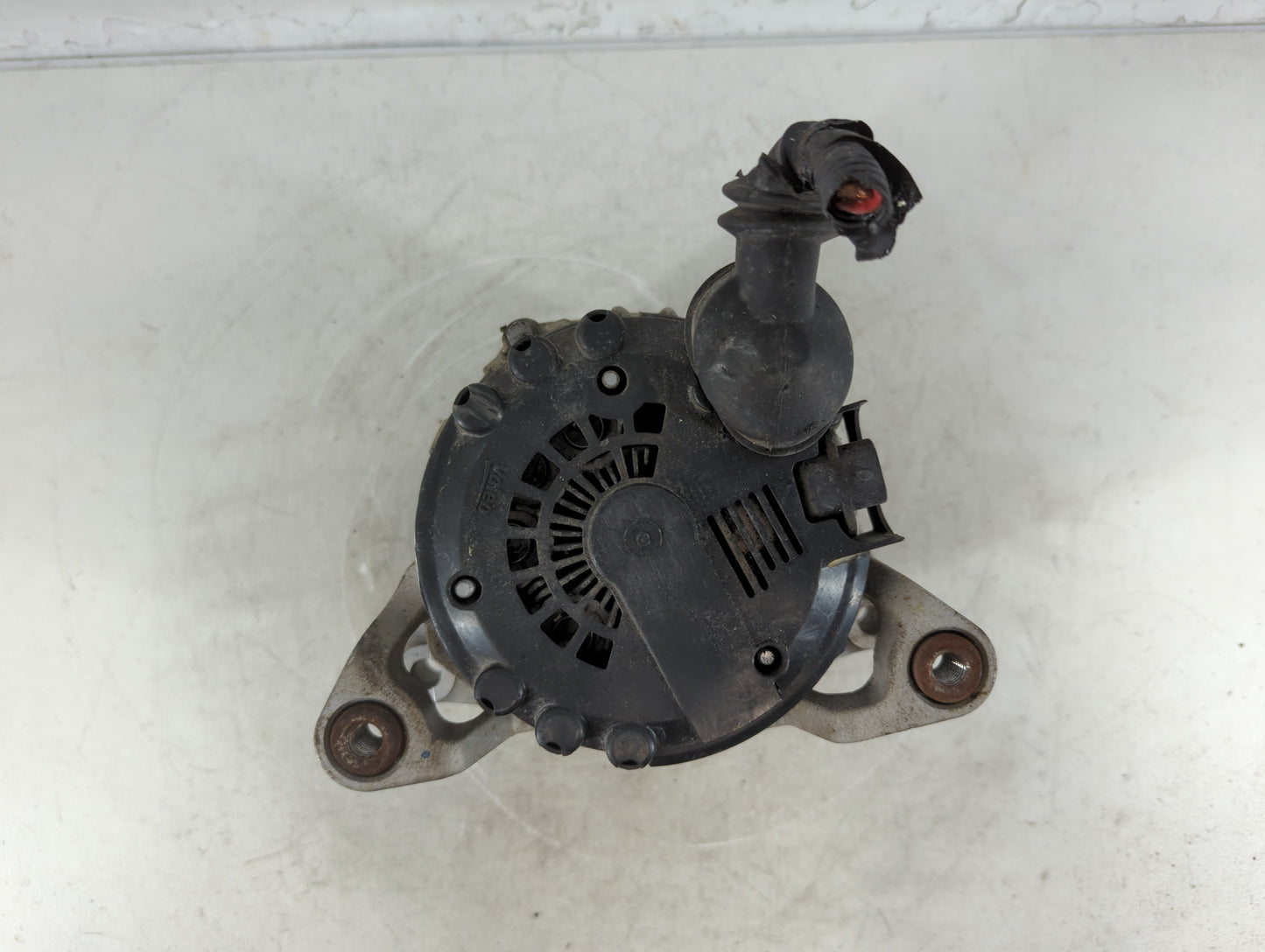 2013-2021 Chevrolet Trax Alternator Replacement Generator Charging Assembly Engine OEM P/N:13597226 Fits OEM Used Auto Parts - Oemusedautoparts1.com