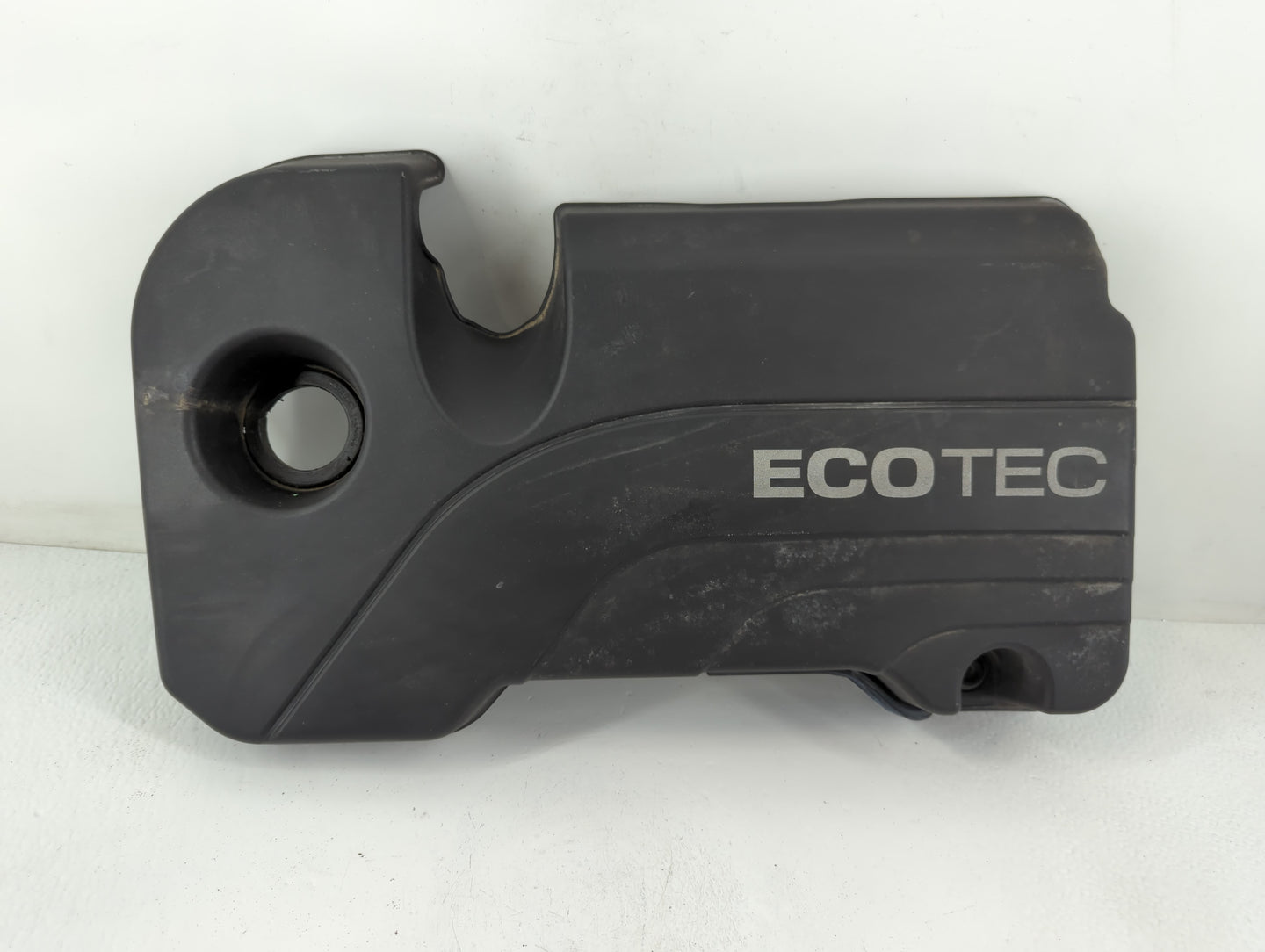 2018 Chevrolet Equinox Engine Cover - Oemusedautoparts1.com