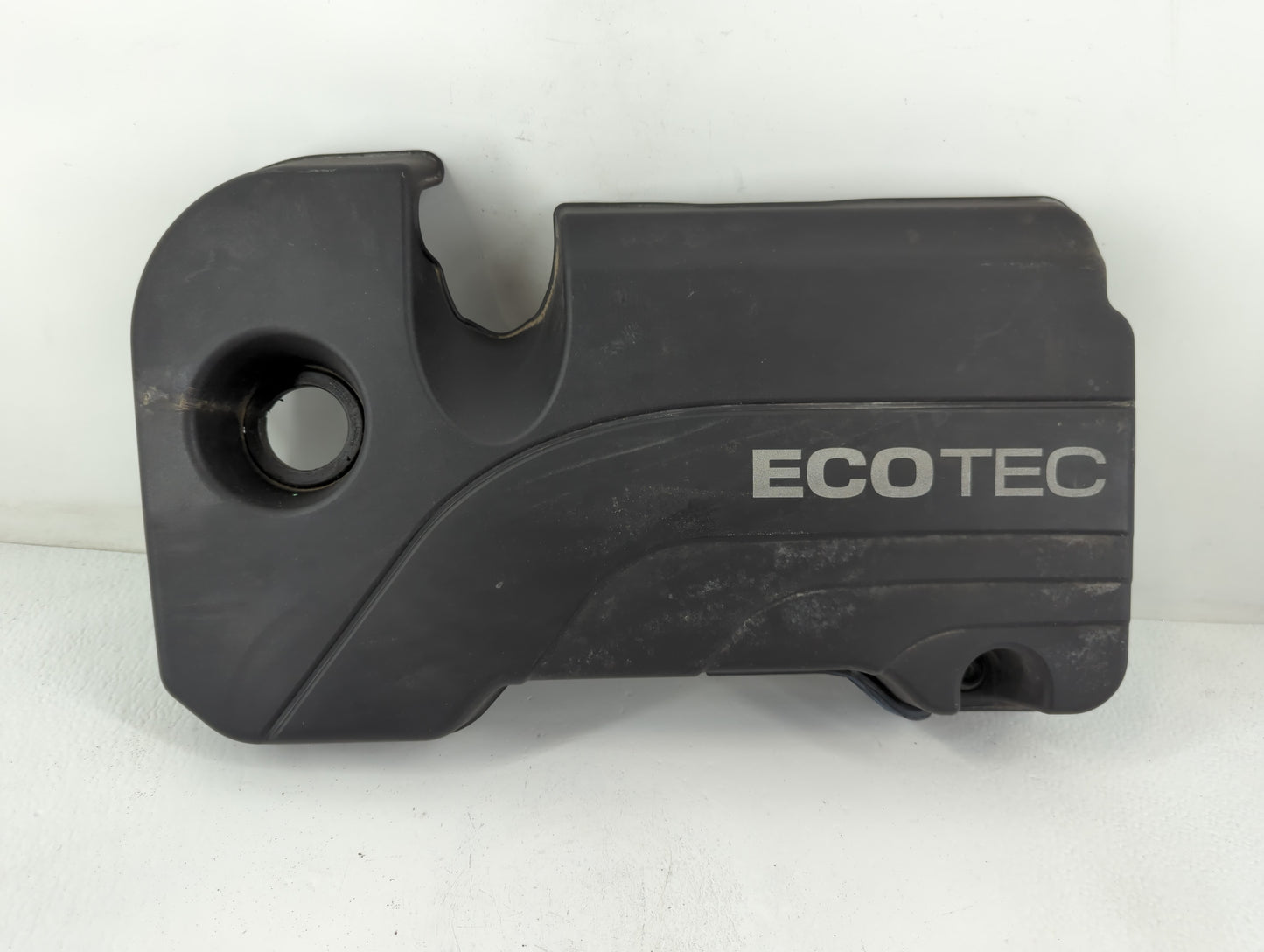 2018 Chevrolet Equinox Engine Cover - Oemusedautoparts1.com
