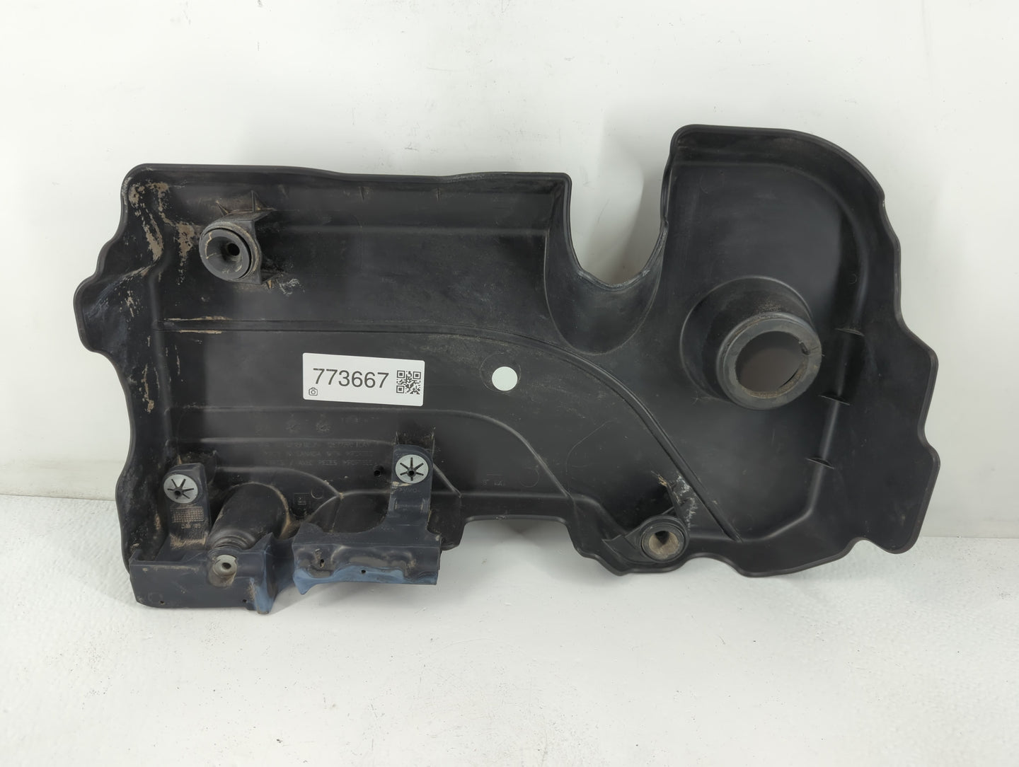 2018 Chevrolet Equinox Engine Cover - Oemusedautoparts1.com