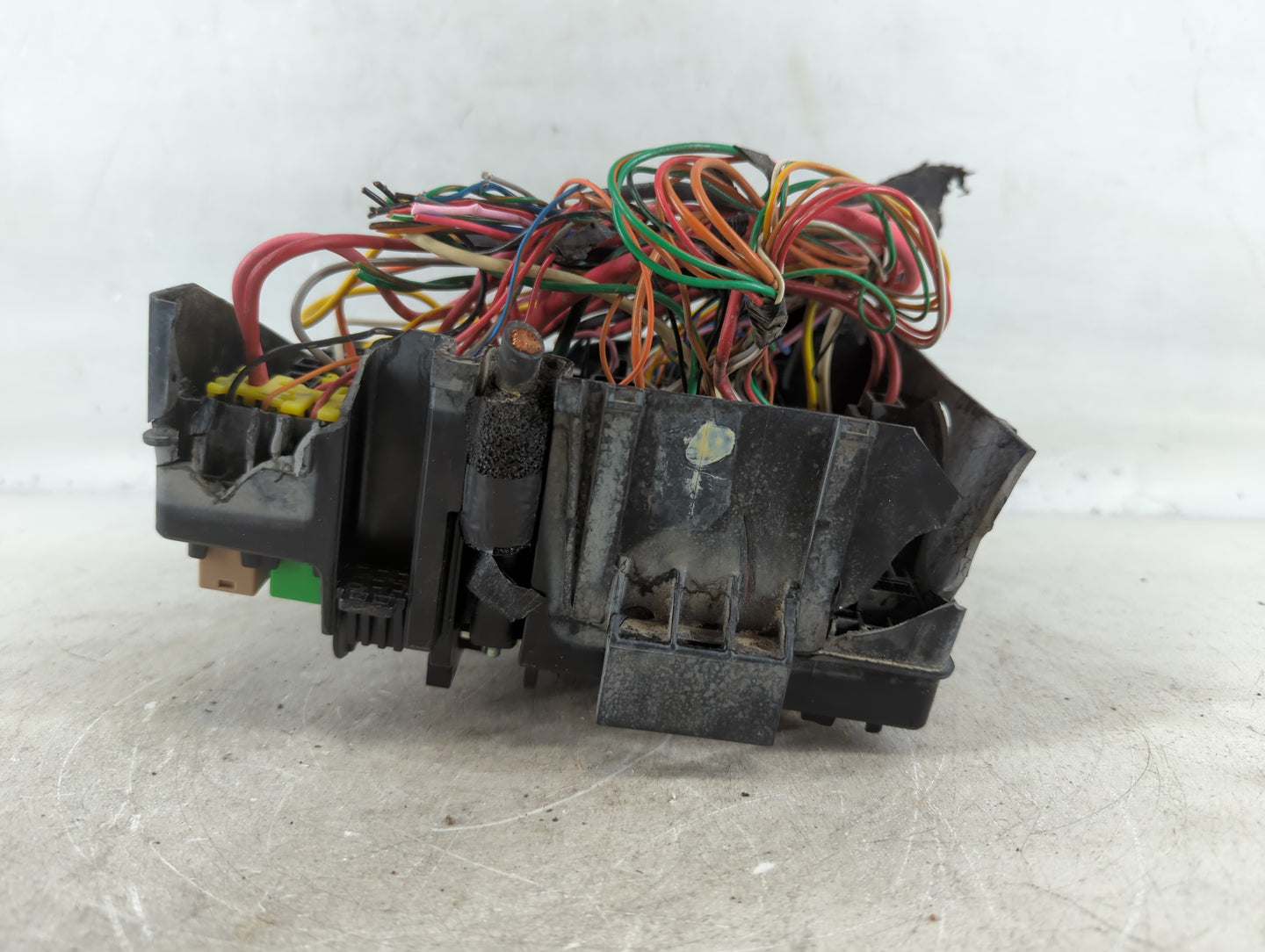 2014-2015 Kia Optima Fusebox Fuse Box Panel Relay Module Fits Fits 2014 2015 OEM Used Auto Parts - Oemusedautoparts1.com