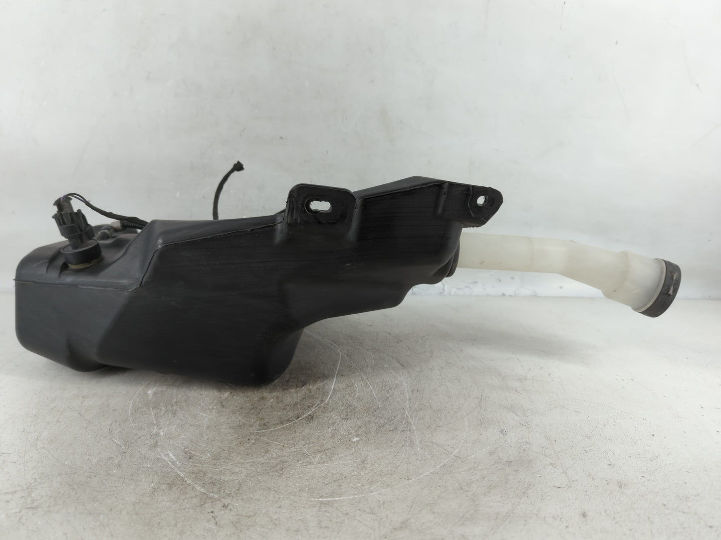 2012-2013 Buick Verano Windshield Washer Fluid Reservoir Bottle Oem - Oemusedautoparts1.com