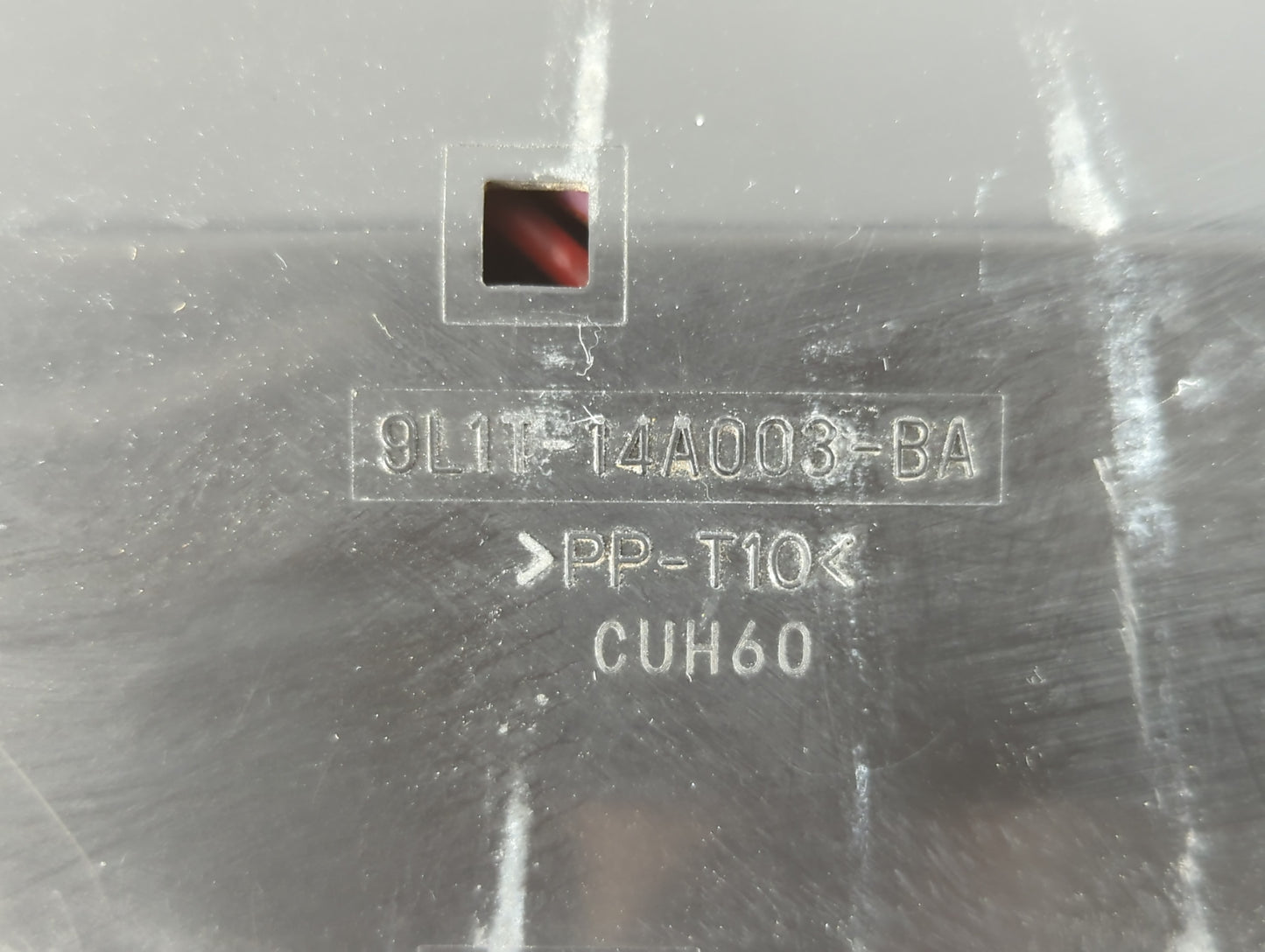 2010 Lincoln Navigator Fusebox Fuse Box Panel Relay Module P/N:9L1T-14A003-BA Fits OEM Used Auto Parts - Oemusedautoparts1.com