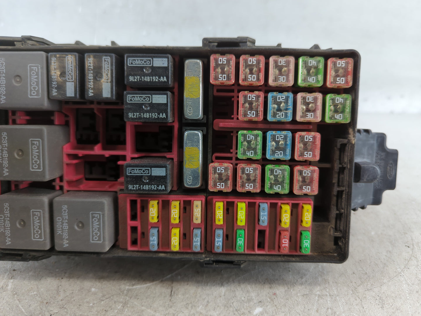 2012-2015 Nissan Rogue Fusebox Fuse Box Panel Relay Module P/N:4L3T-14A003-AA Fits Fits 2012 2013 2014 2015 OEM Used Auto Parts - Oemusedautoparts1.com