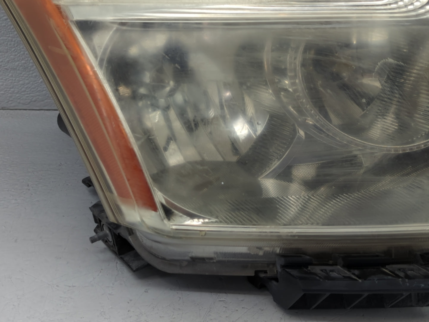 2011-2012 Nissan Rogue Driver Left Oem Head Light Headlight Lamp - Oemusedautoparts1.com