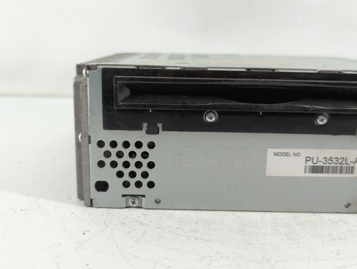 2013 Ford Explorer Radio AM FM Cd Player Receiver Replacement P/N:DB5T-19C107-BC Fits OEM Used Auto Parts - Oemusedautoparts1.com