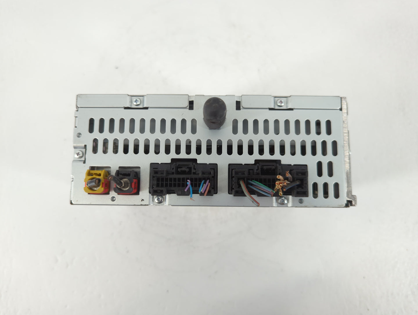 2013 Ford Explorer Radio AM FM Cd Player Receiver Replacement P/N:DB5T-19C107-BC Fits OEM Used Auto Parts - Oemusedautoparts1.com