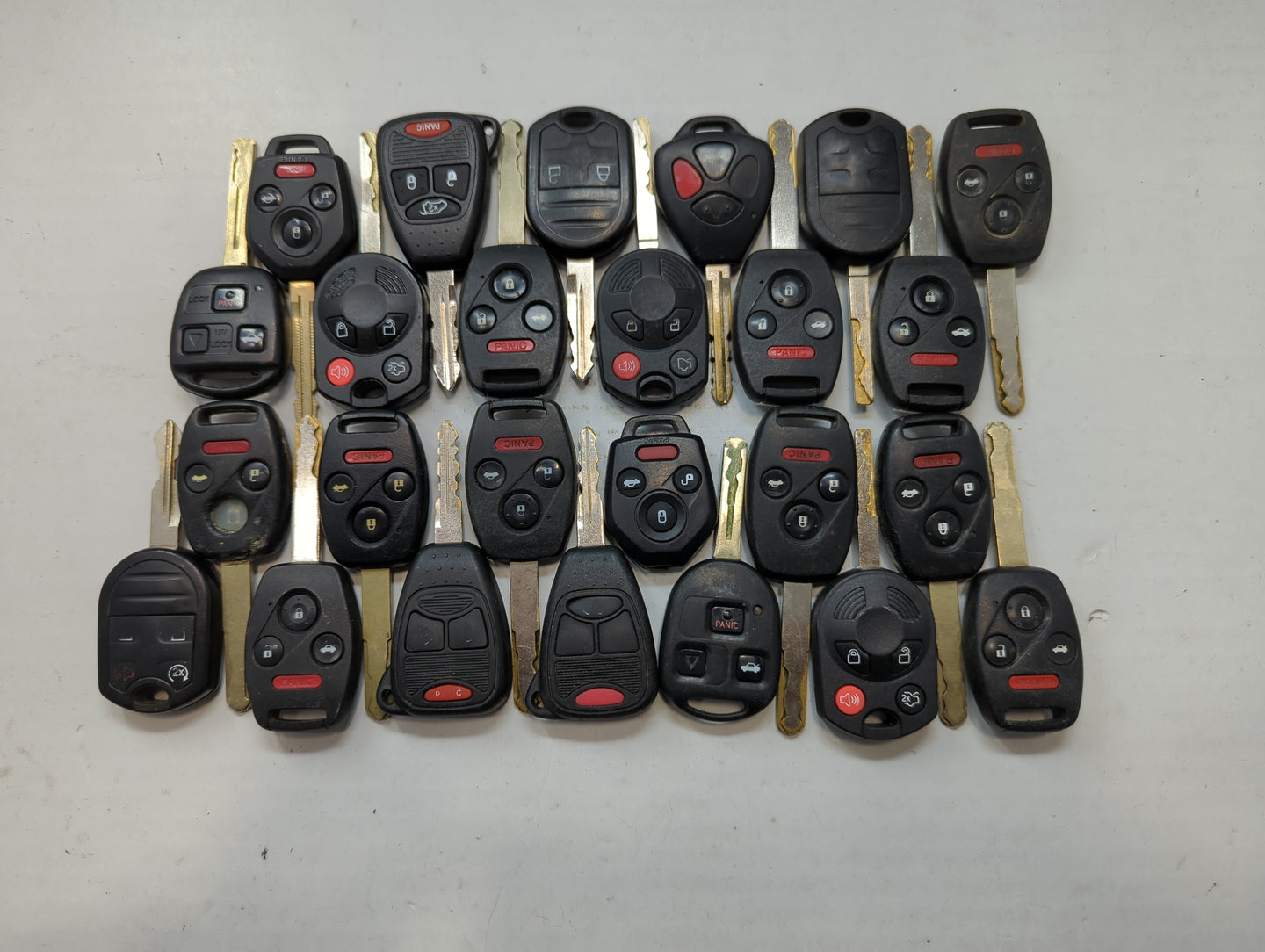 Lot of 25 Aftermarket Keyless Entry Remote Fob MIXED FCC IDS MIXED PART - Oemusedautoparts1.com