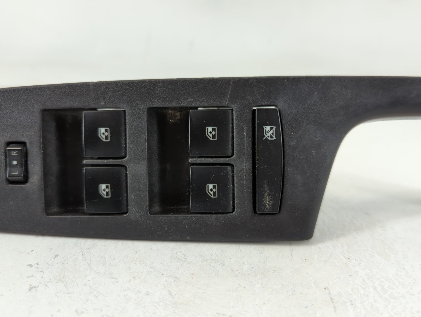 2010-2017 Gmc Terrain Master Power Window Switch Replacement Driver Side Left P/N:20917598 Fits OEM Used Auto Parts - Oemusedautoparts1.com