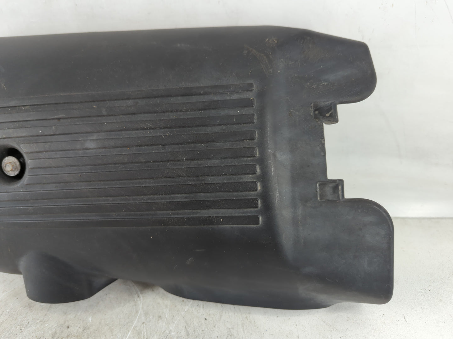 2002 Chevrolet Silverado 1500 Engine Cover - Oemusedautoparts1.com