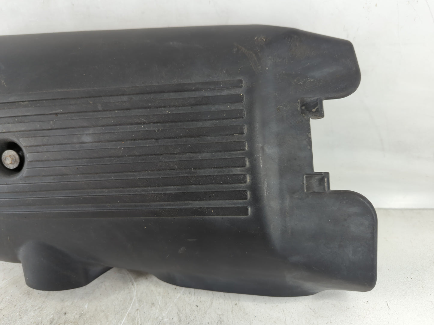 2002 Chevrolet Silverado 1500 Engine Cover - Oemusedautoparts1.com