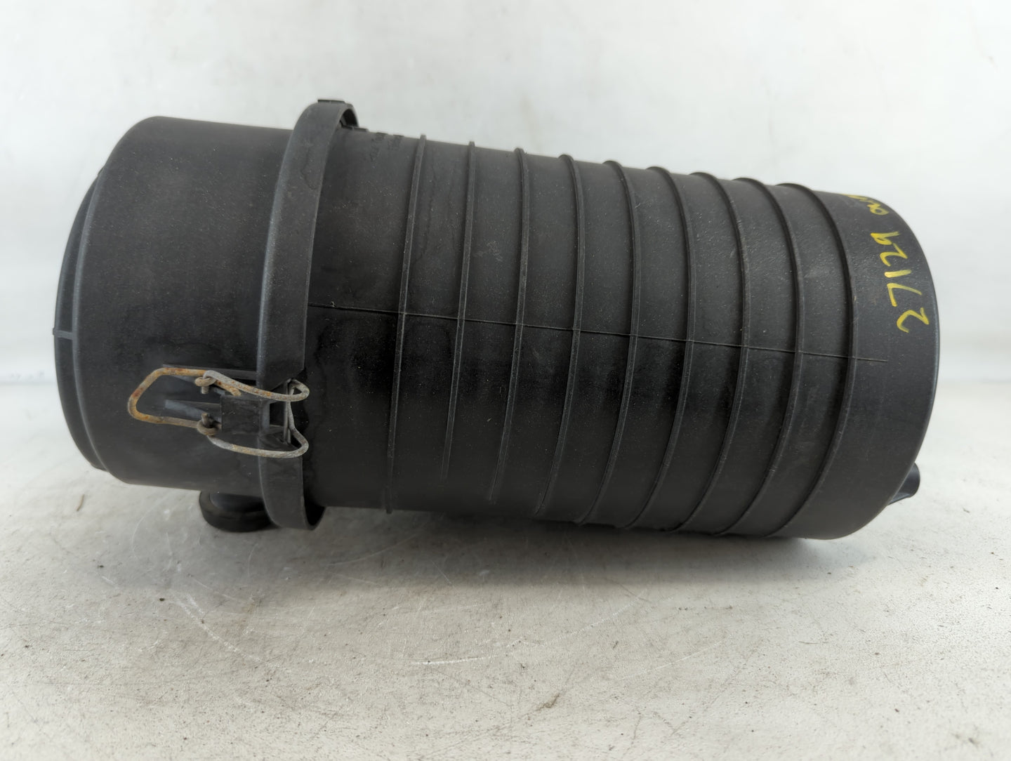 2009-2014 Cadillac Escalade Air Cleaner Intake-duct Hose Tube - Oemusedautoparts1.com