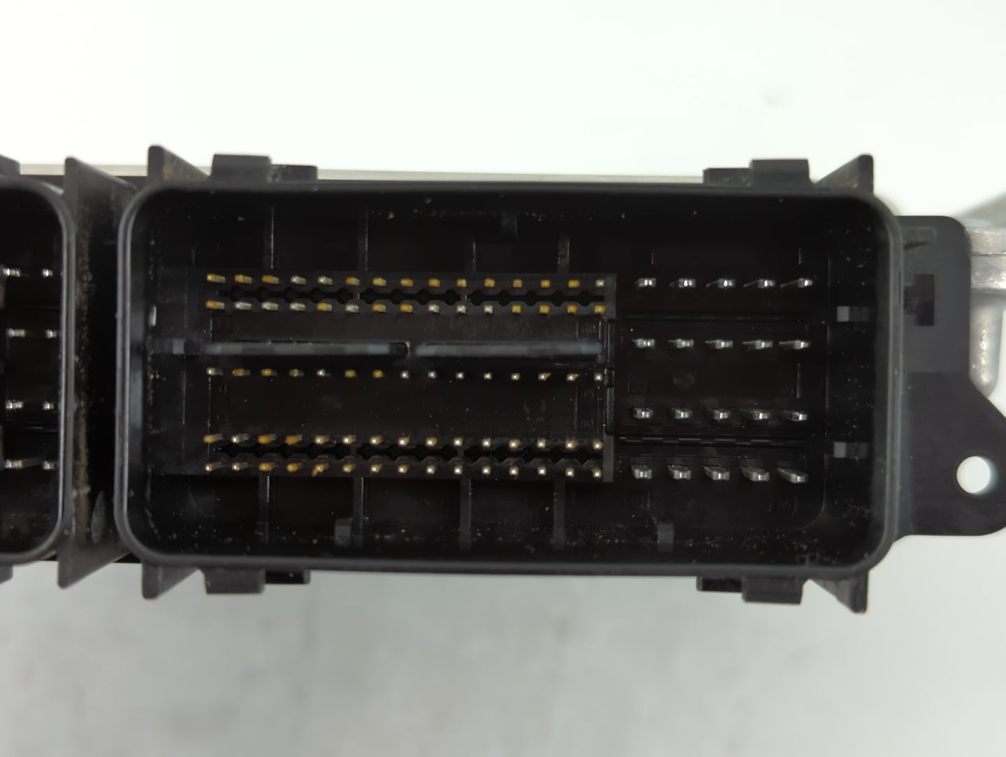 2020 Ford Fusion PCM Engine Control Computer ECU ECM PCU OEM P/N:0 261 S22 318 GS7A-12B684-BEA, KS7A-12A650-BCA Fits OEM Used Auto Parts - Oemusedautoparts1.com