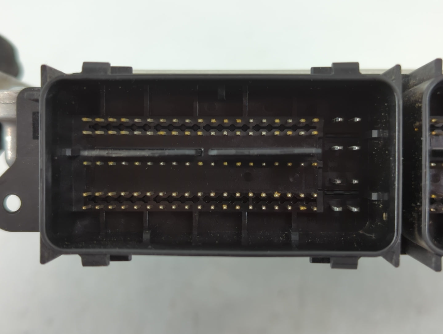 2020 Ford Fusion PCM Engine Control Computer ECU ECM PCU OEM P/N:0 261 S22 318 GS7A-12B684-BEA, KS7A-12A650-BCA Fits OEM Used Auto Parts - Oemusedautoparts1.com