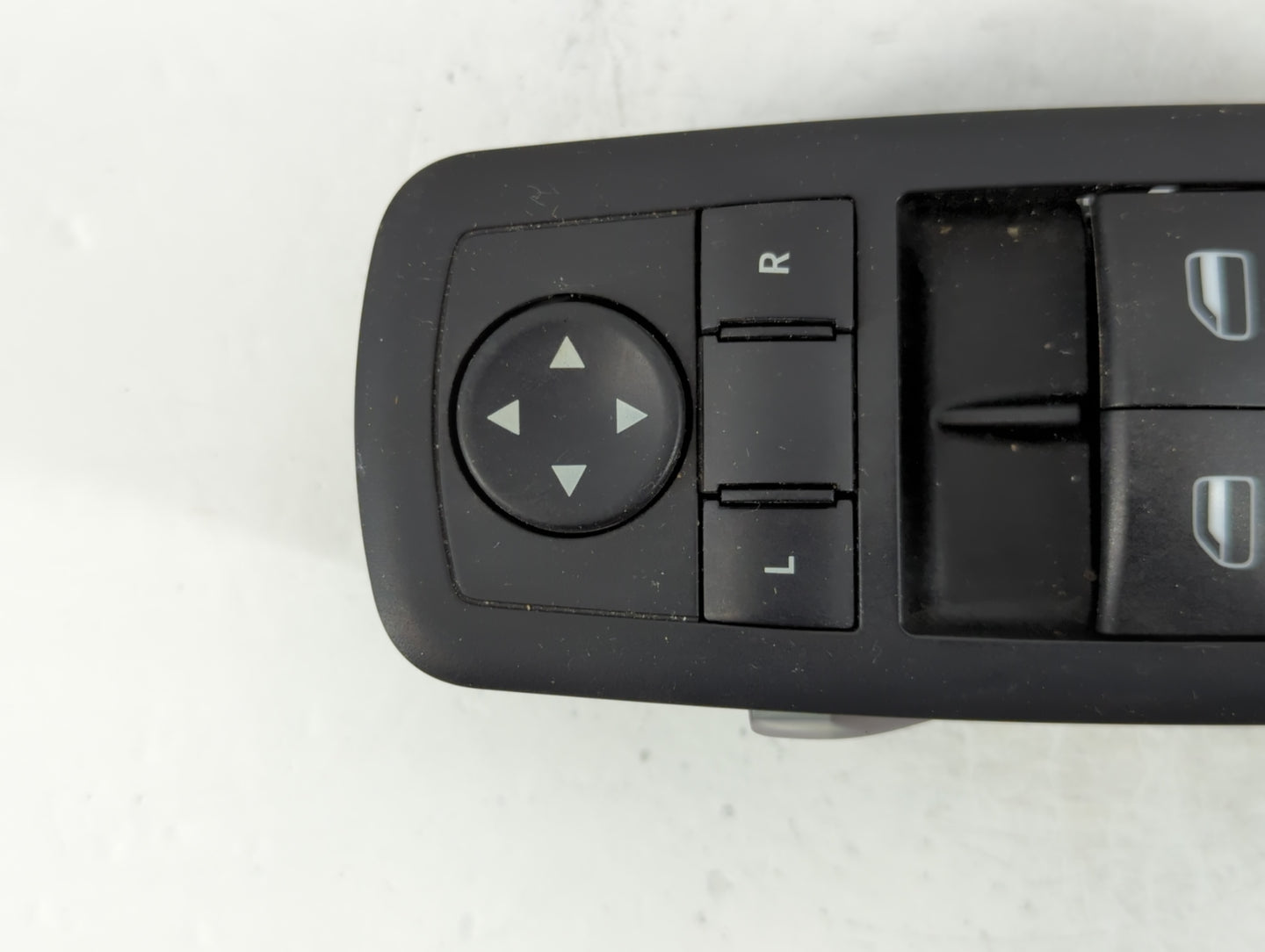 2007-2008 Volkswagen Eos Interior Rear View Mirror Replacement OEM P/N:68298870AA Fits Fits 2005 2006 2007 2008 2009 OEM Used Auto Parts - Oemusedautoparts1.com