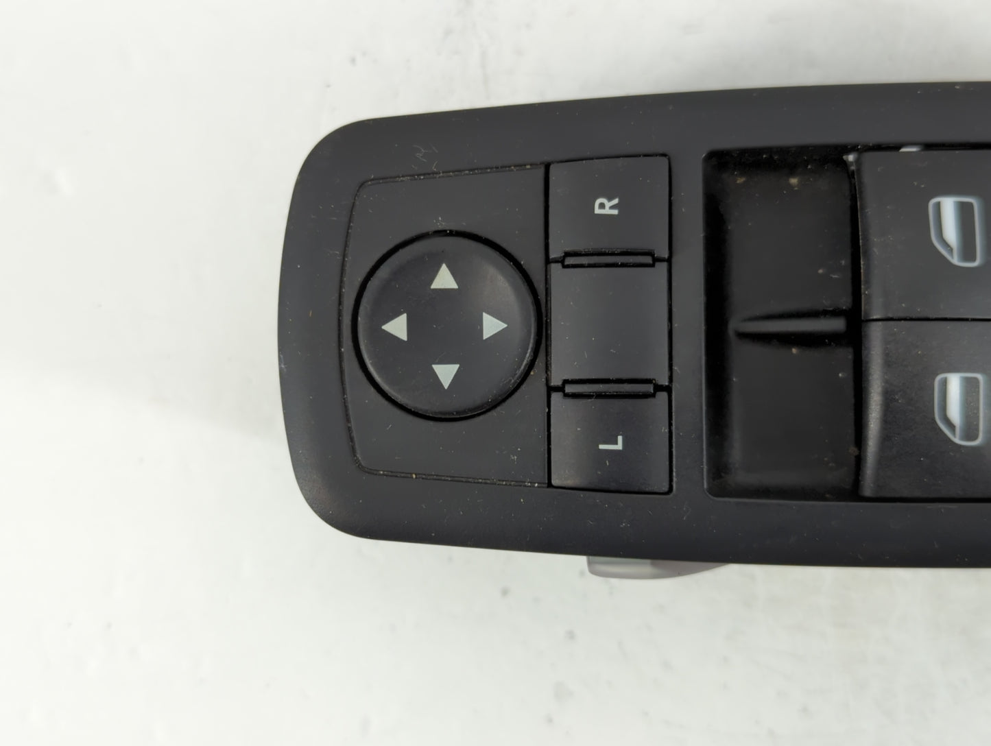 2007-2008 Volkswagen Eos Interior Rear View Mirror Replacement OEM P/N:68298870AA Fits Fits 2005 2006 2007 2008 2009 OEM Used Auto Parts - Oemusedautoparts1.com