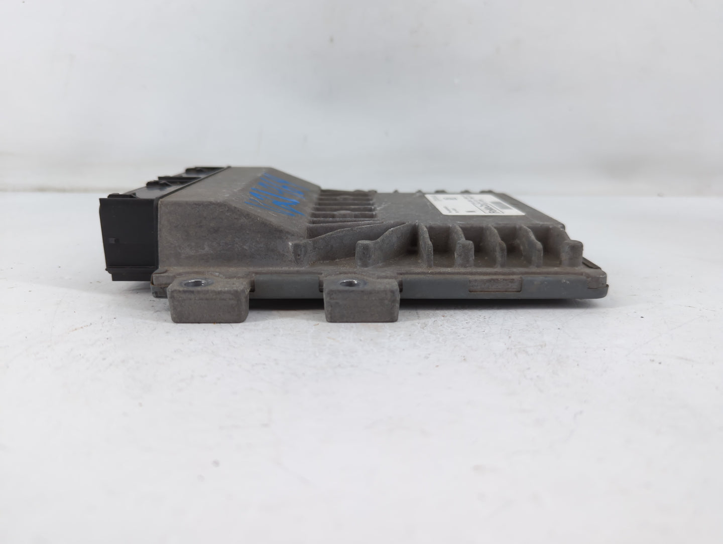 2016-2019 Ford Explorer PCM Engine Control Computer ECU ECM PCU OEM P/N:GB5A-12A650-BZA A6SXU24563100 Fits OEM Used Auto Parts - Oemusedautoparts1.com
