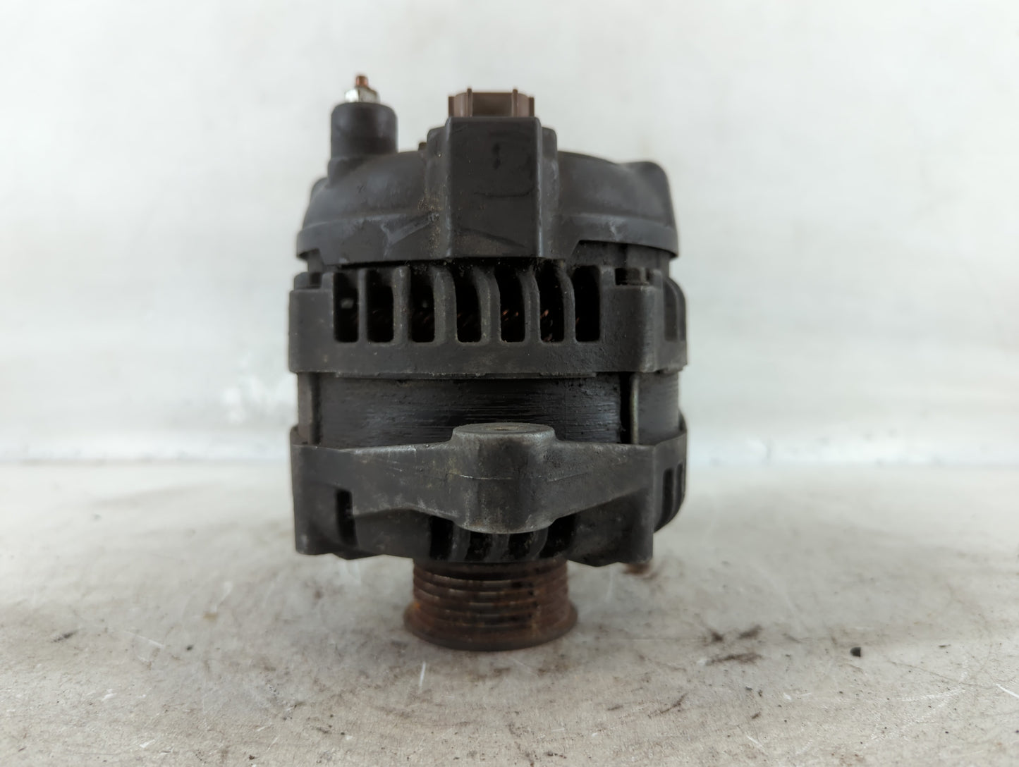 2005 Lincoln Ls Alternator Replacement Generator Charging Assembly Engine OEM Fits OEM Used Auto Parts - Oemusedautoparts1.com