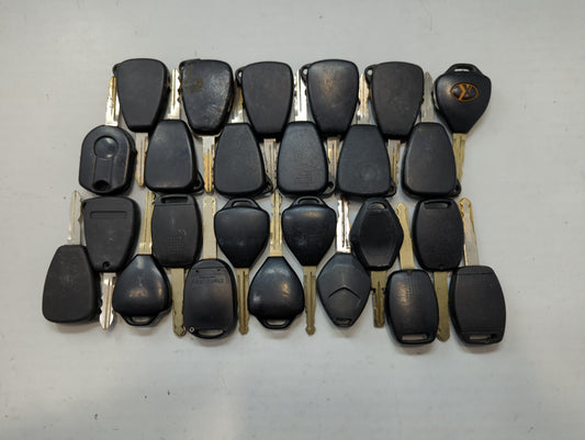 Lot of 25 Aftermarket Keyless Entry Remote Fob MIXED FCC IDS MIXED PART