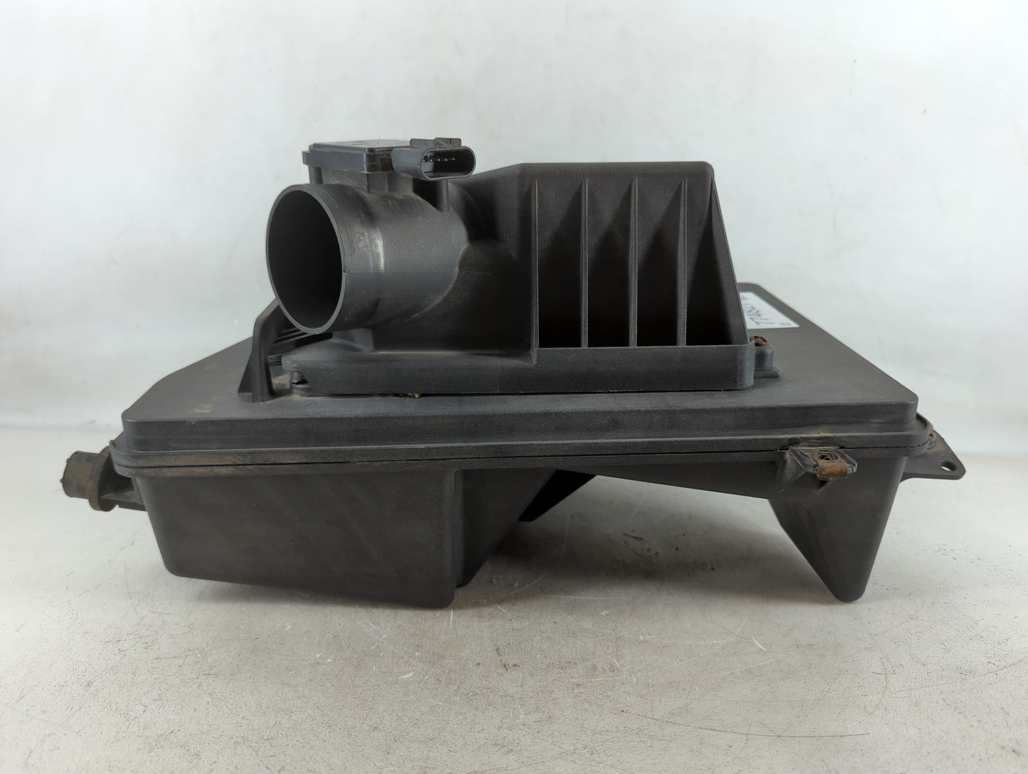 2004-2005 Chevrolet Malibu Air Cleaner Intake-duct Hose Tube - Oemusedautoparts1.com