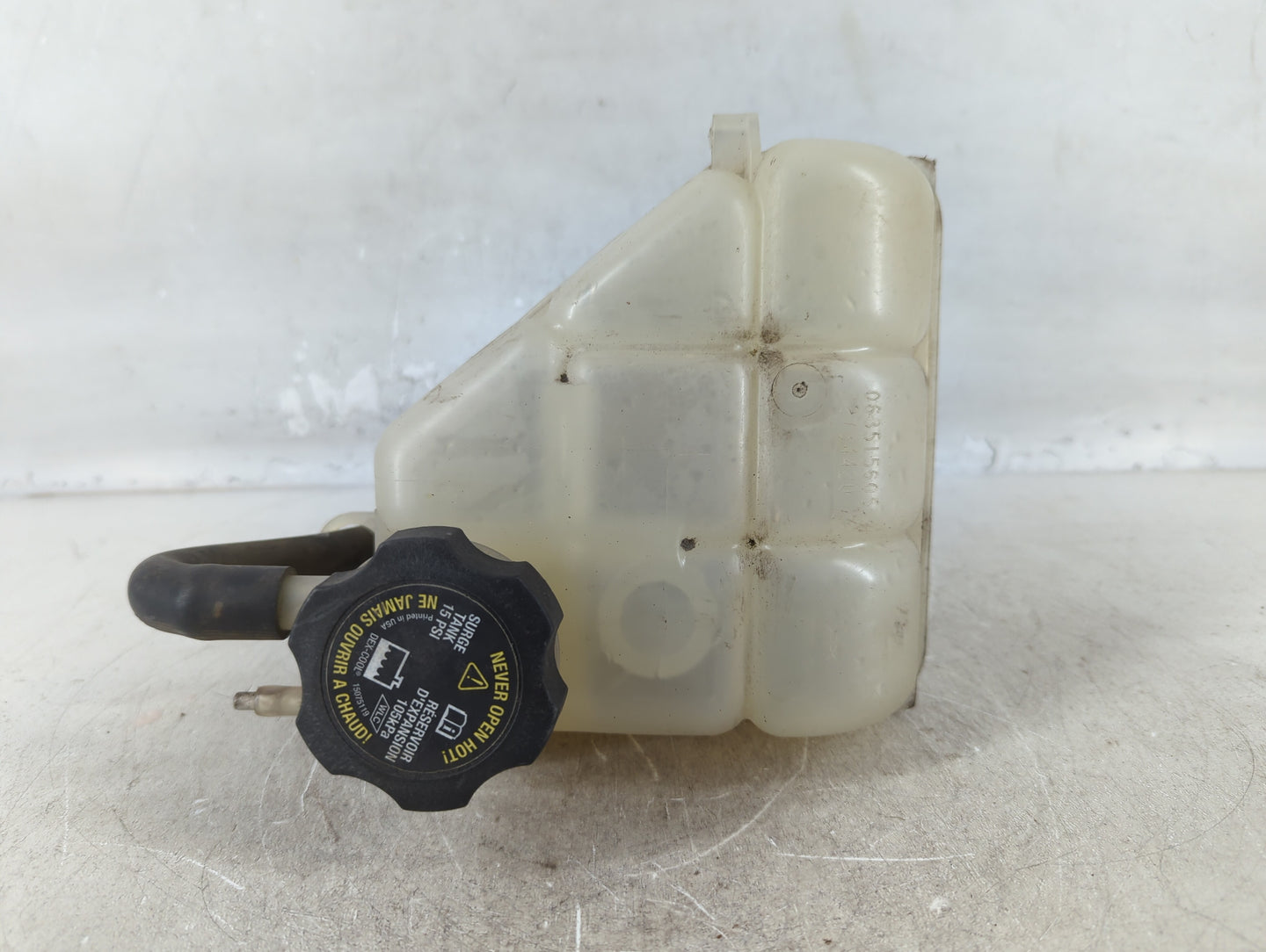 2003-2007 Saturn Ion Windshield Washer Fluid Reservoir Bottle Oem - Oemusedautoparts1.com