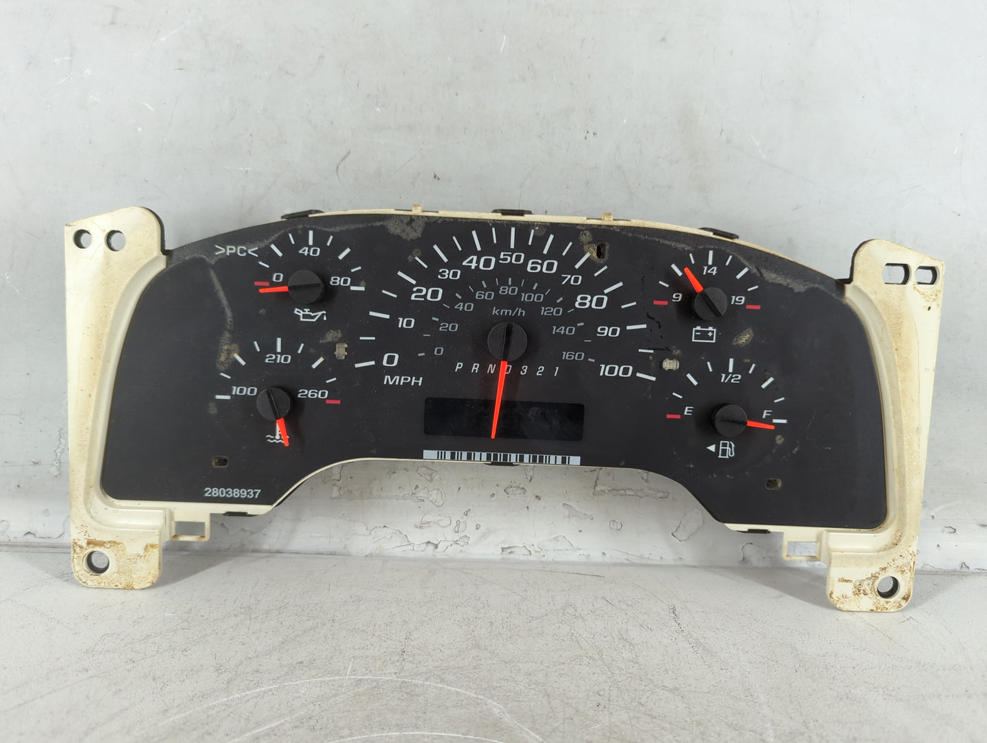 2008-2010 Chevrolet Express 1500 Instrument Cluster Speedometer Gauges P/N:28132658 25932368 Fits Fits 2008 2009 2010 OEM Used Auto Parts - Oemusedautoparts1.com
