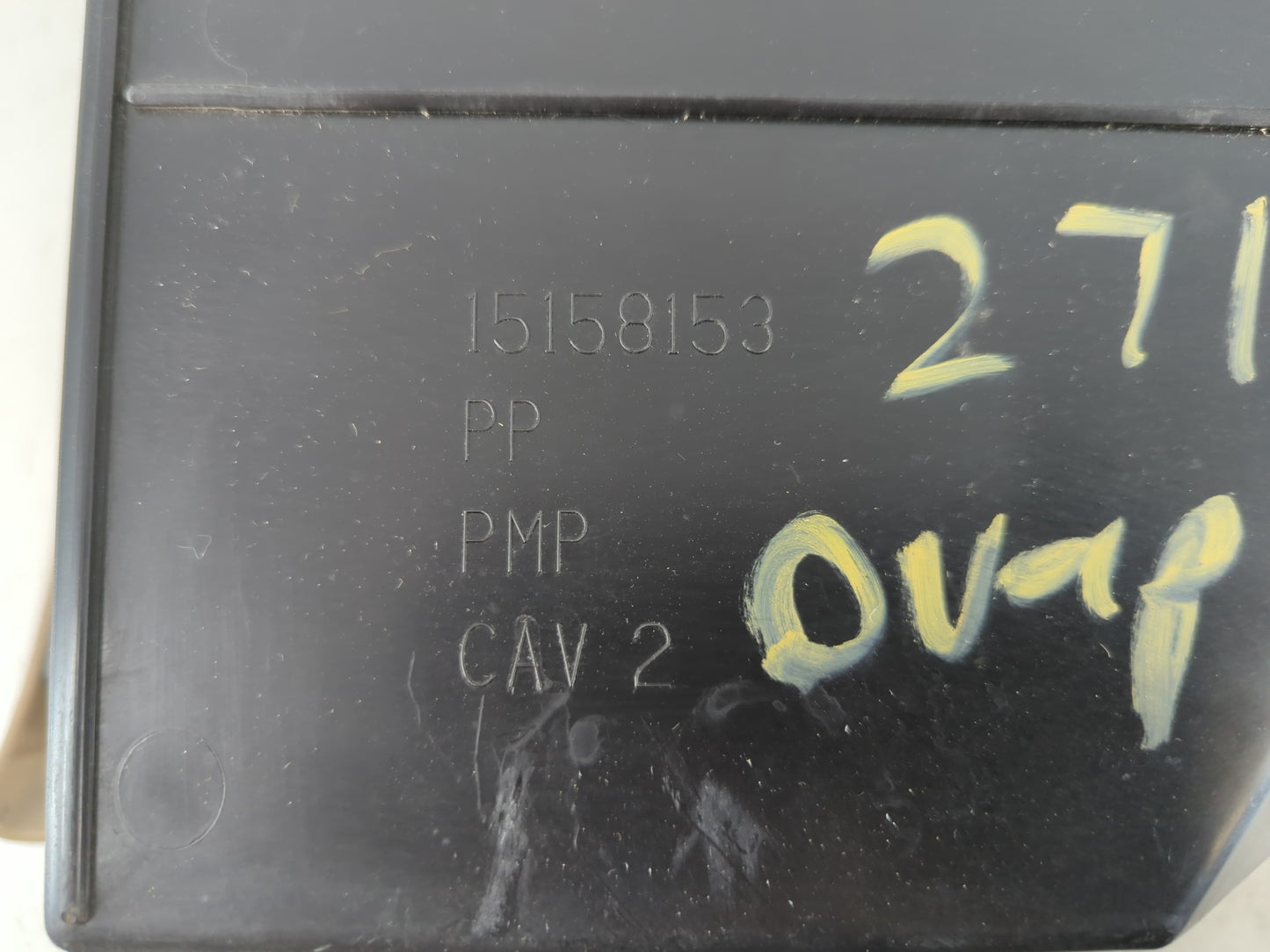 2005 Oldsmobile Bravada Passenger Glove Box Door Storage Compartment - Oemusedautoparts1.com