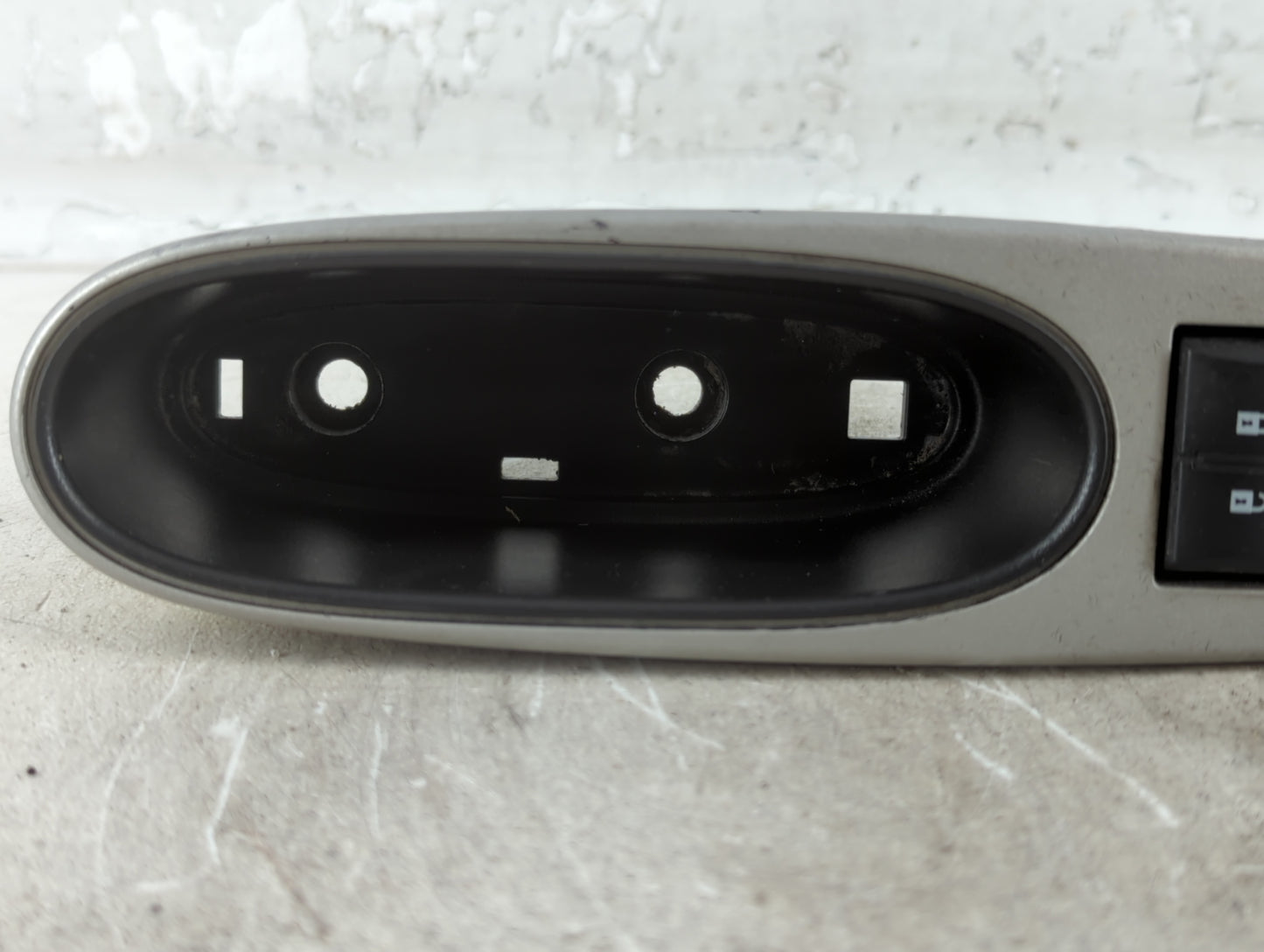 2009 Pontiac G5 Passenger Right Power Window Switch 15927317|584503 - Oemusedautoparts1.com