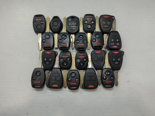Lot of 25 Aftermarket Keyless Entry Remote Fob MIXED FCC IDS MIXED PART - Oemusedautoparts1.com