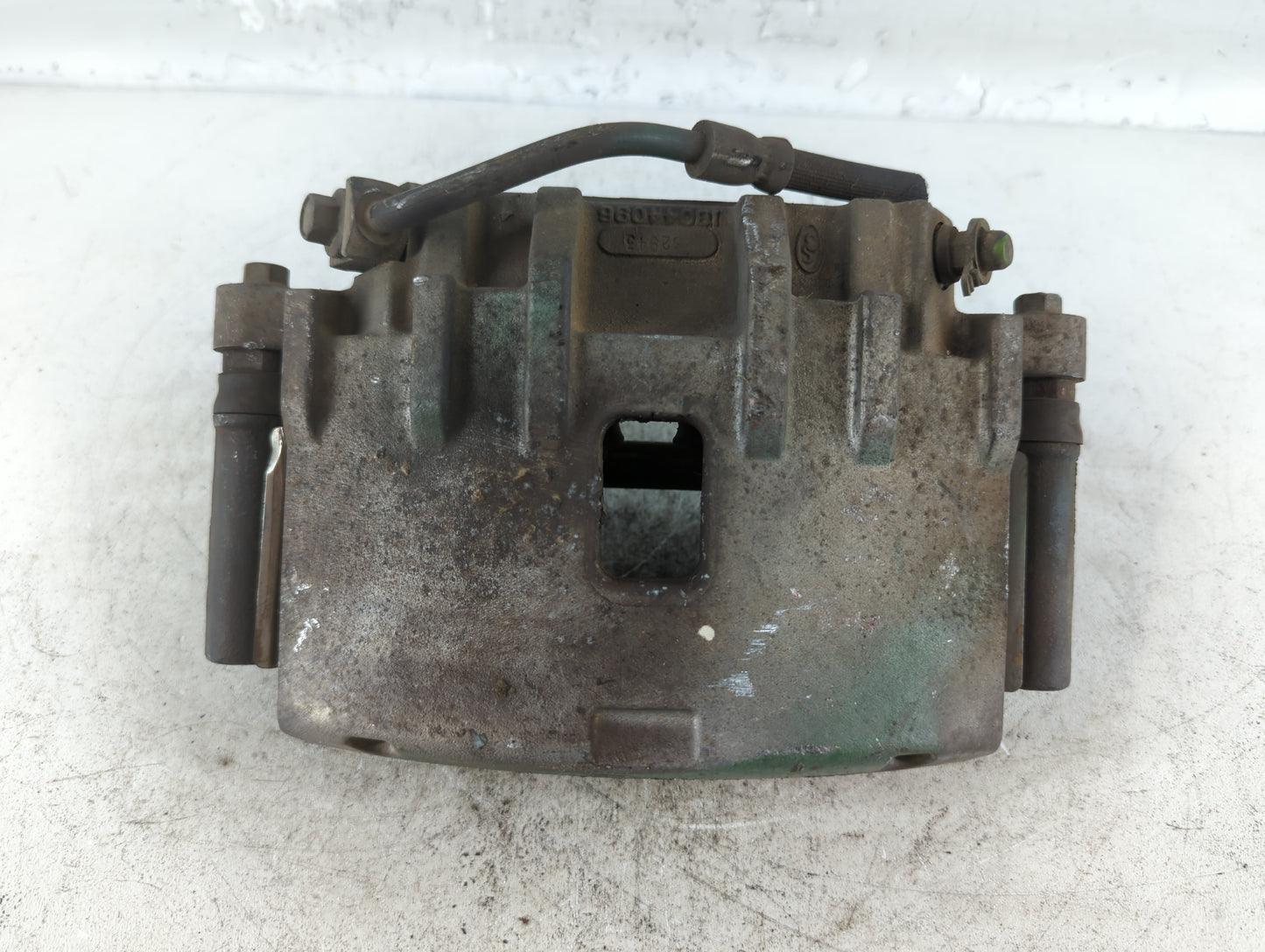 2004-2009 Cadillac Srx Front Driver Left Brake Caliper - Oemusedautoparts1.com