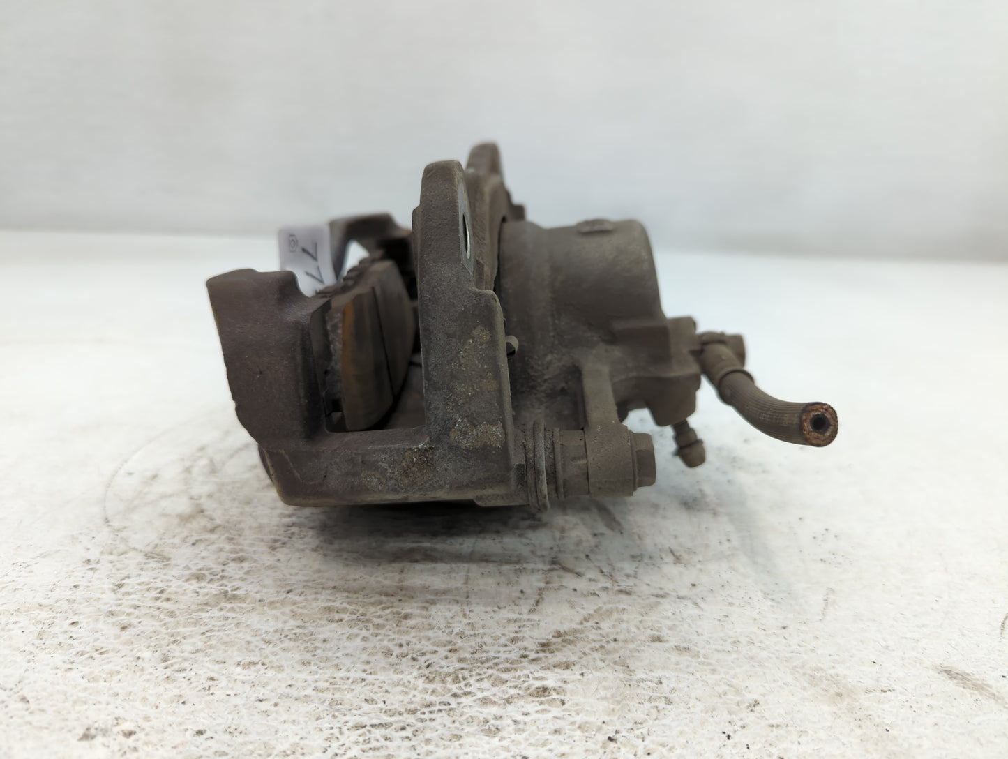 2007-2011 Lexus Es350 Front Driver Left Brake Caliper - Oemusedautoparts1.com