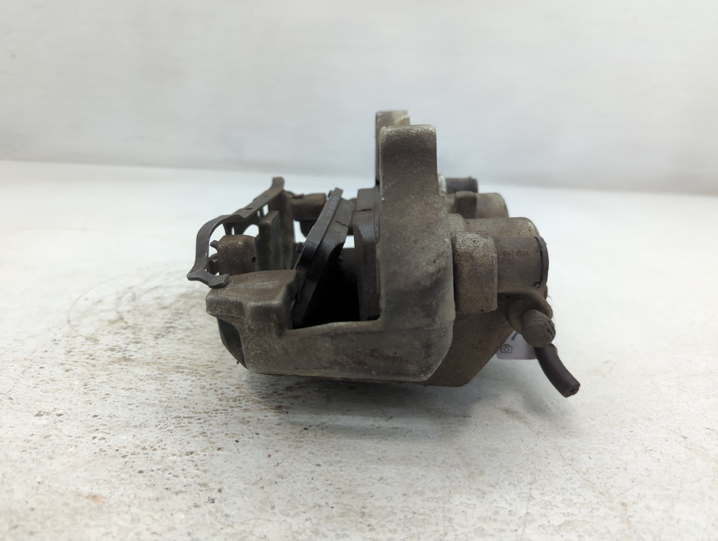 2011-2022 Dodge Durango Front Driver Left Brake Caliper - Oemusedautoparts1.com