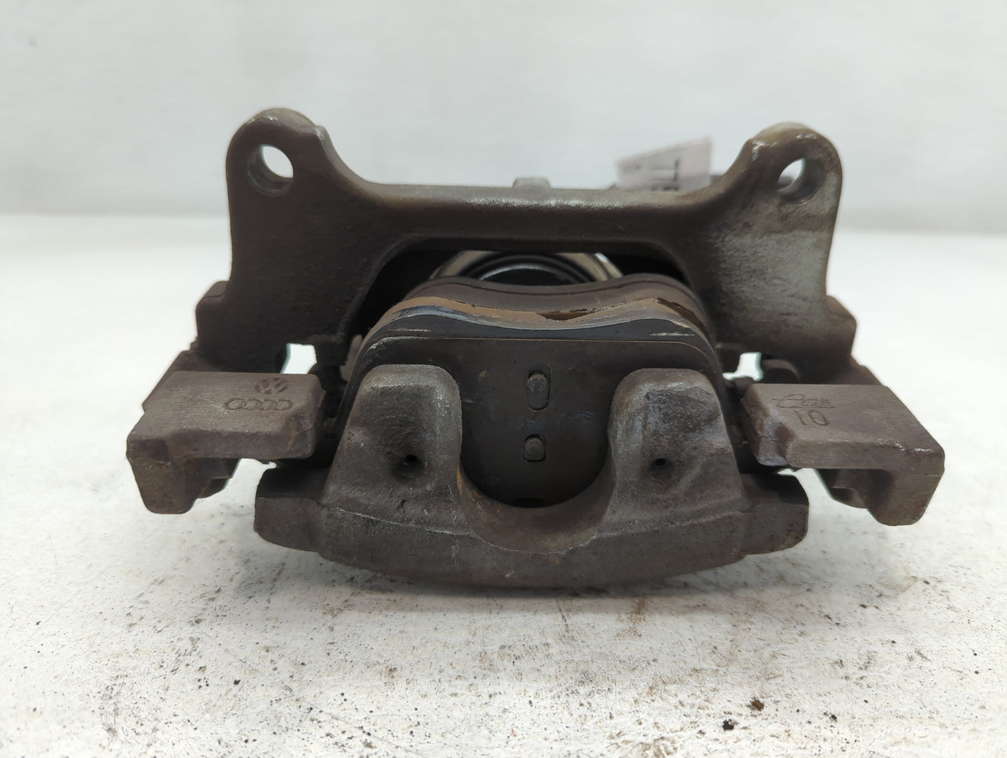 2015-2020 Volkswagen Passat Front Passenger Right Brake Caliper - Oemusedautoparts1.com
