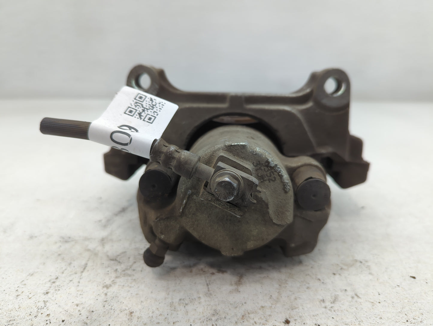 2015-2020 Volkswagen Passat Front Passenger Right Brake Caliper - Oemusedautoparts1.com