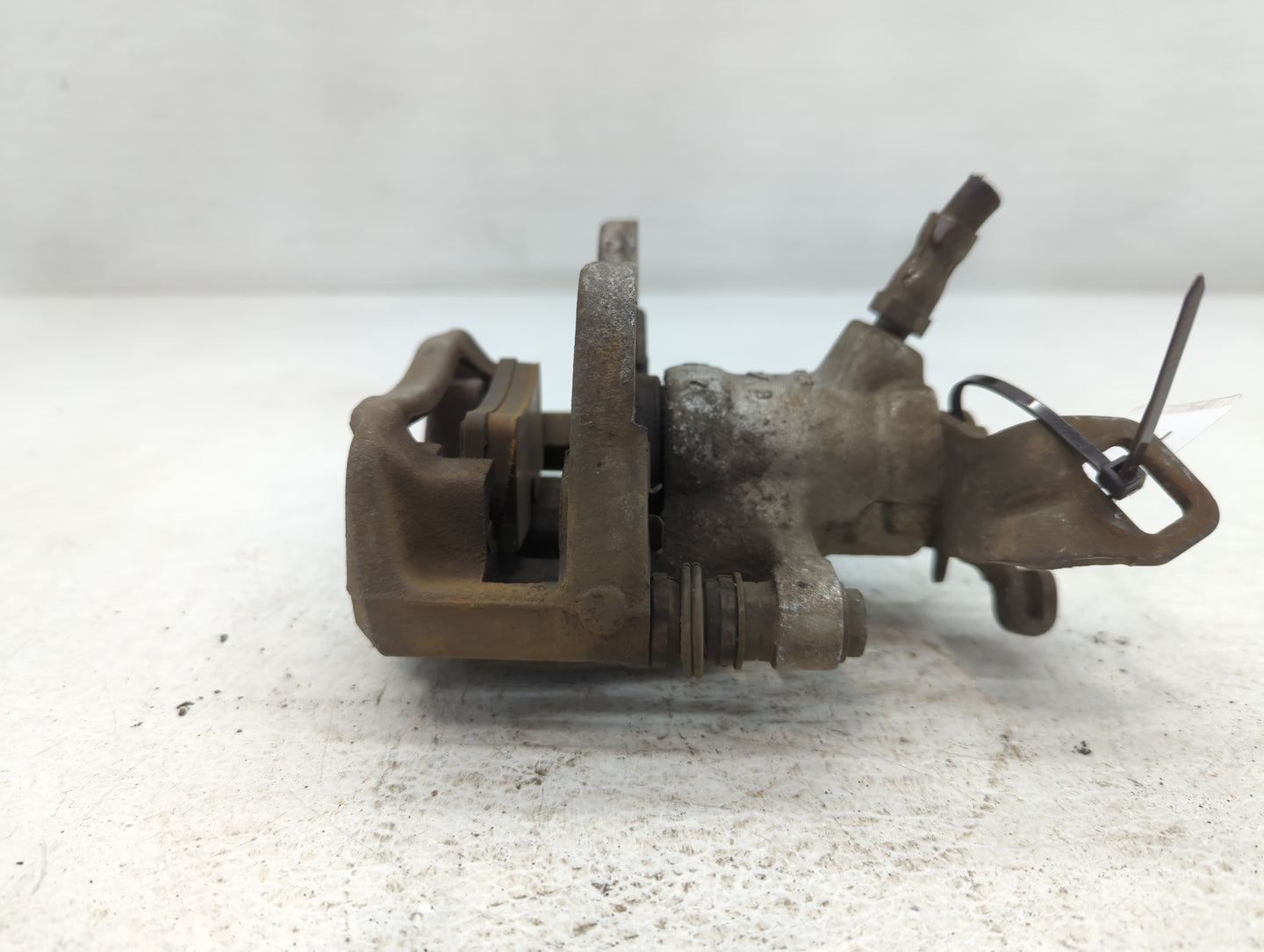 2008-2014 Mini Cooper Front Passenger Right Brake Caliper - Oemusedautoparts1.com