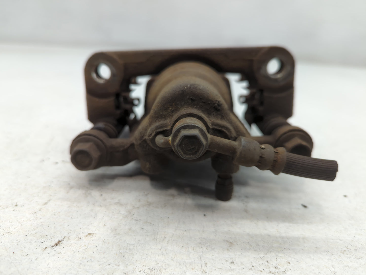 2008-2015 Nissan Rogue Front Passenger Right Brake Caliper - Oemusedautoparts1.com