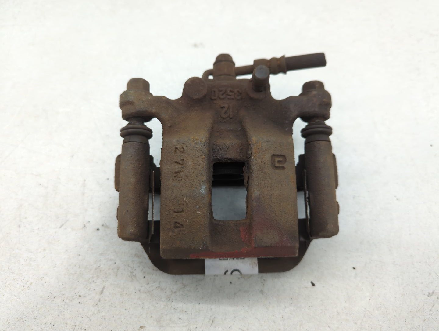 2008-2015 Nissan Rogue Front Passenger Right Brake Caliper - Oemusedautoparts1.com