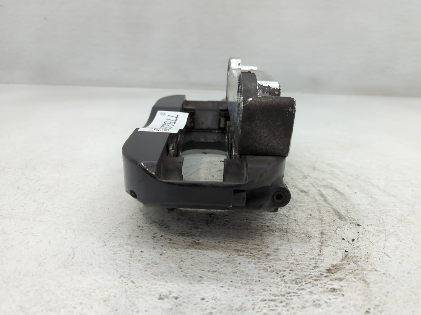 2013-2018 Volvo V60 Front Passenger Right Brake Caliper - Oemusedautoparts1.com
