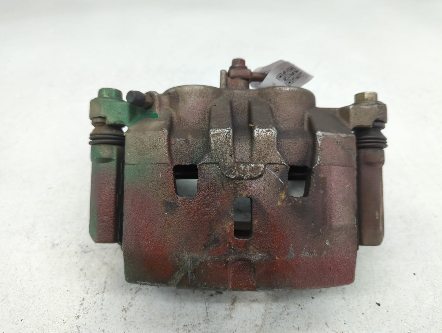 2018-2020 Chevrolet Traverse Front Driver Left Brake Caliper - Oemusedautoparts1.com