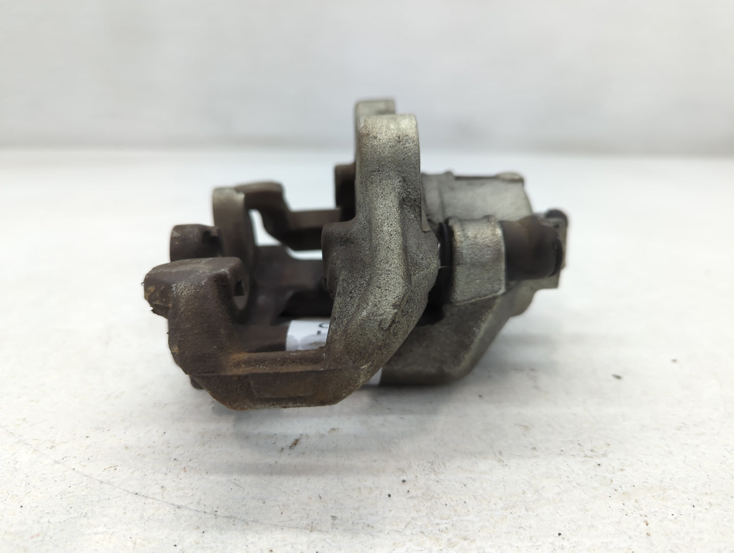 2011-2020 Dodge Durango Front Driver Left Brake Caliper - Oemusedautoparts1.com