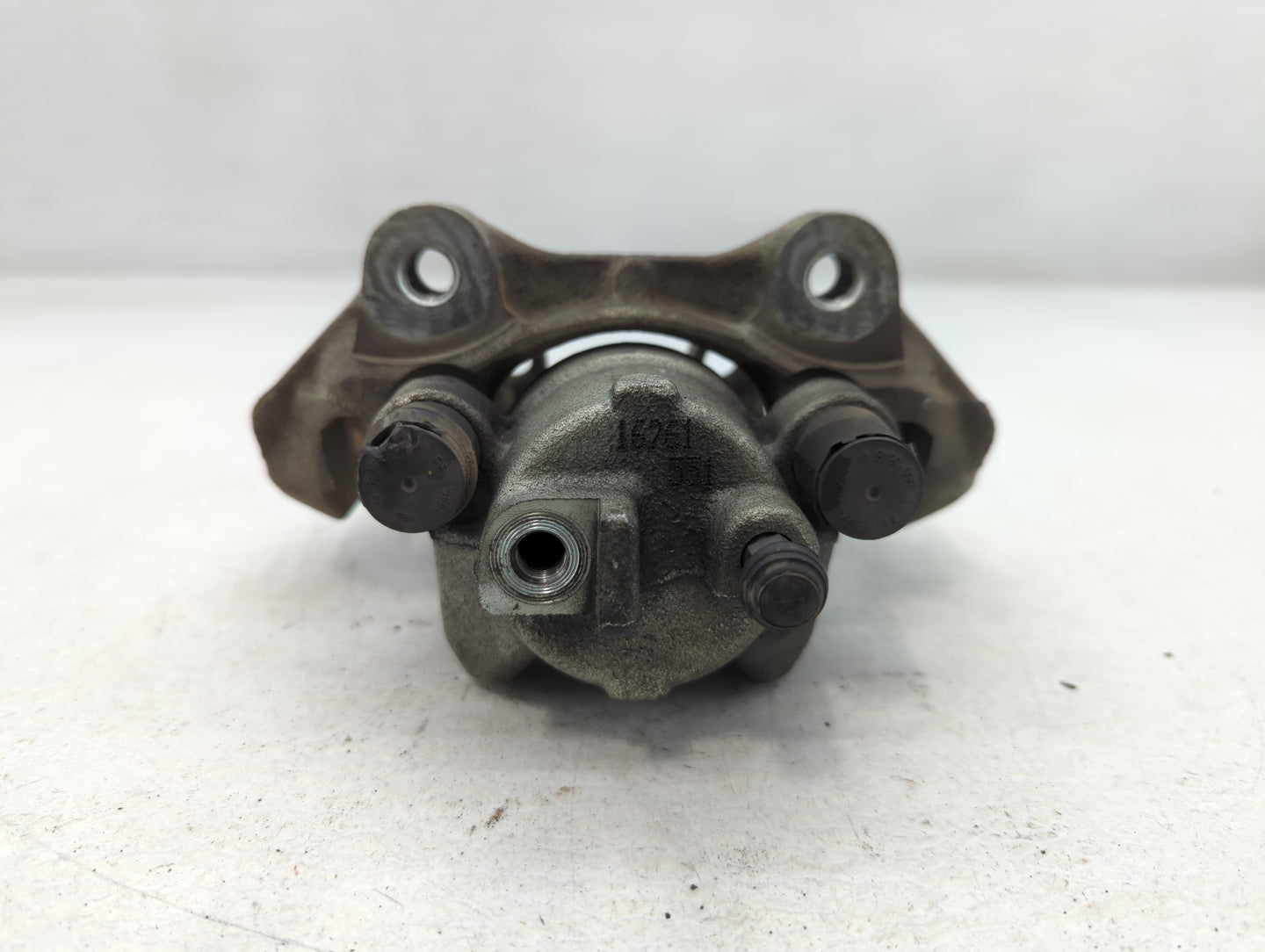 2011-2020 Dodge Durango Front Driver Left Brake Caliper - Oemusedautoparts1.com
