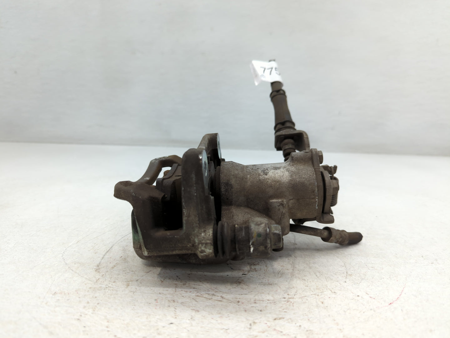 2021 Kia Forte Front Driver Left Brake Caliper - Oemusedautoparts1.com