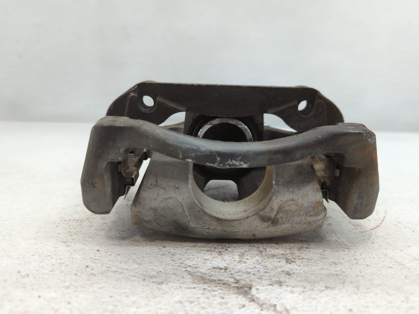 2008-2014 Cadillac Cts Front Driver Left Brake Caliper - Oemusedautoparts1.com