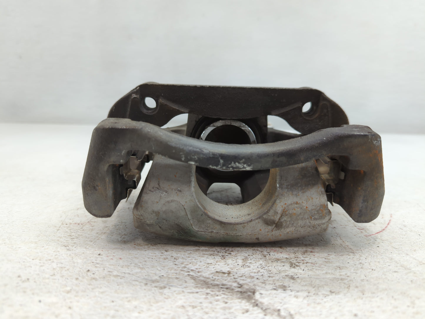 2008-2014 Cadillac Cts Front Driver Left Brake Caliper - Oemusedautoparts1.com