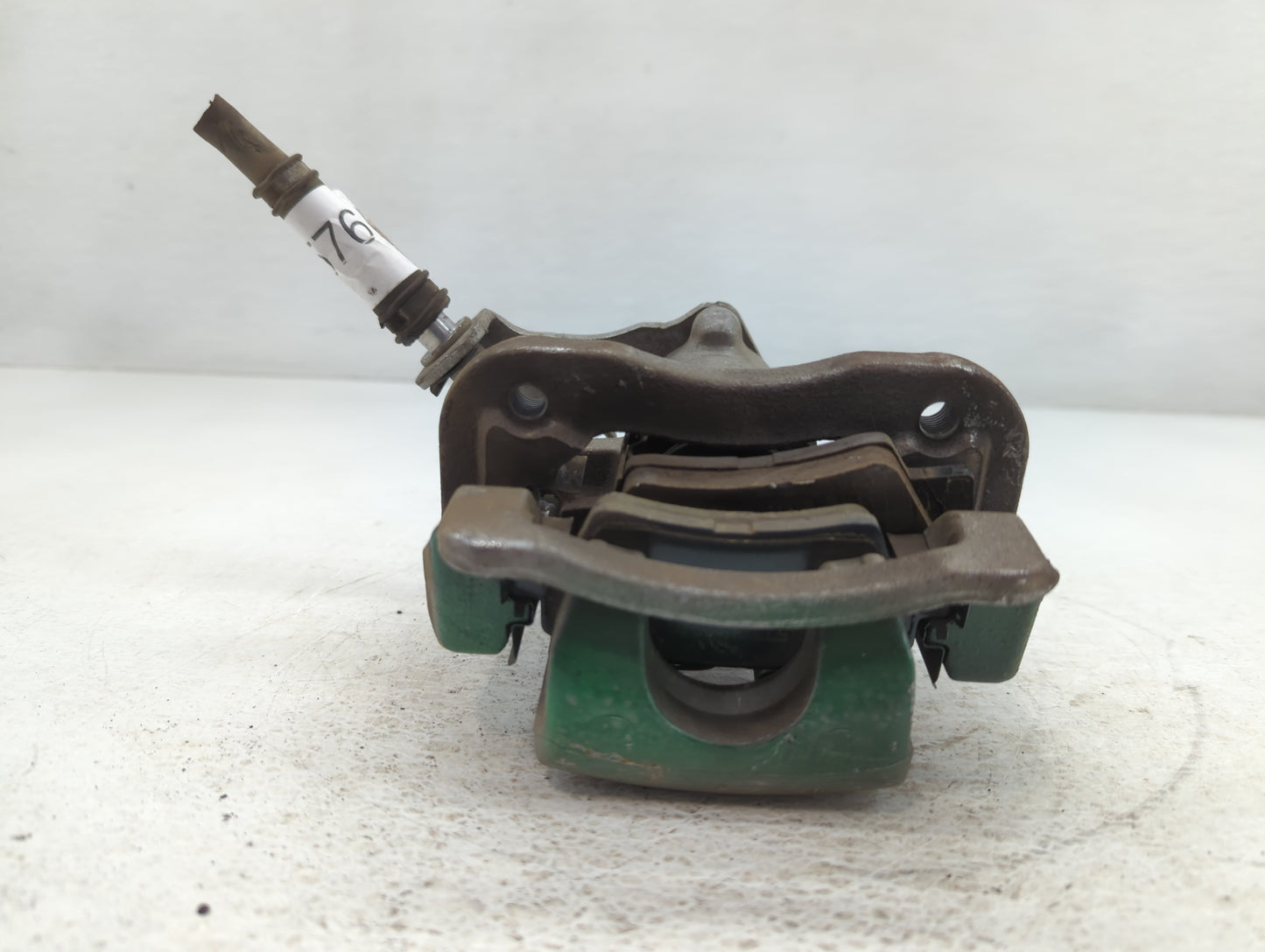 2017-2020 Hyundai Elantra Front Driver Left Brake Caliper - Oemusedautoparts1.com